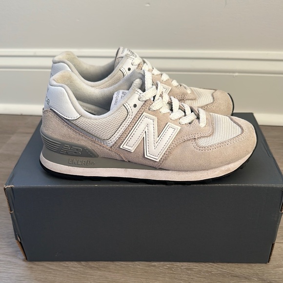 New Balance Classics Cream and White Athletic Shoes - Picture 2 of 10